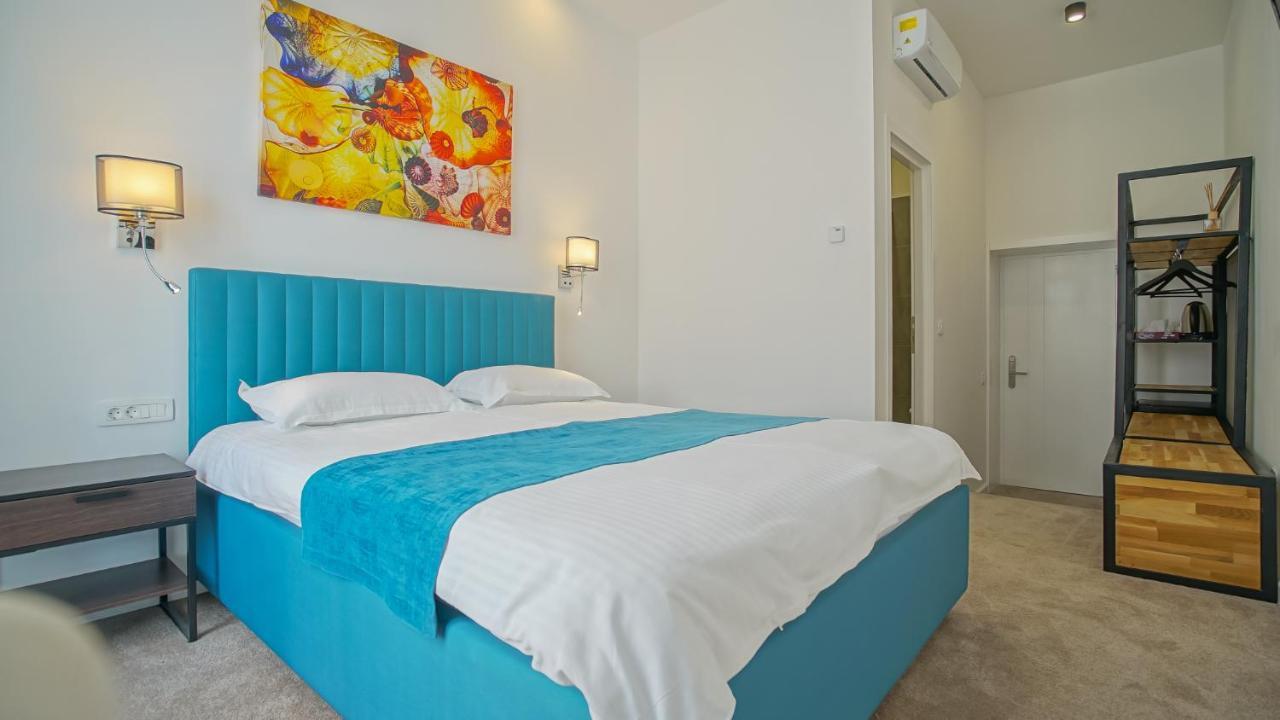 Zoom Rooms Braşov Buitenkant foto