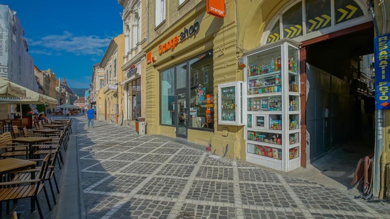 Zoom Rooms Braşov Buitenkant foto